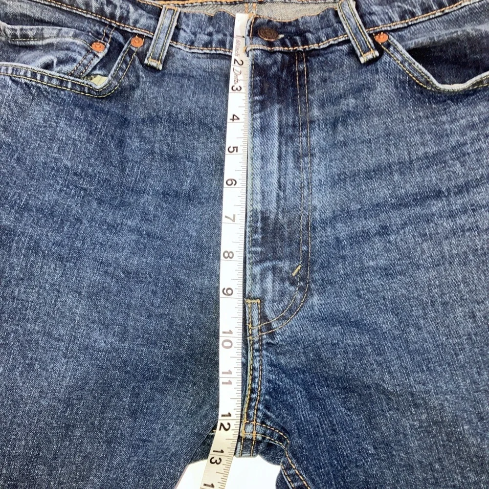 Levis 505 Men's Jeans Size 38X32 Straight Leg Regular Fit‎ Medium Wash